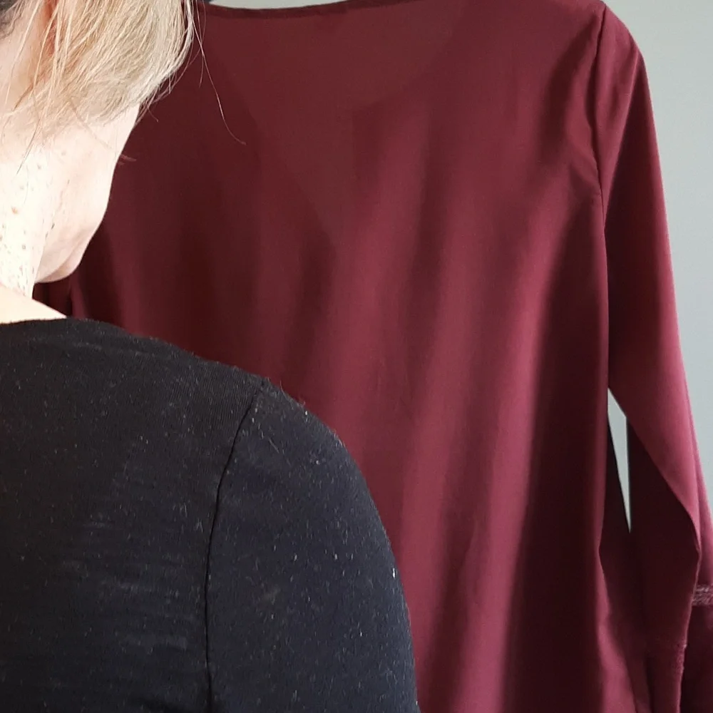 Old Navy blouse. long sleeved pull on .  Size Medium.  Burgundy. - Picture 6 of 13